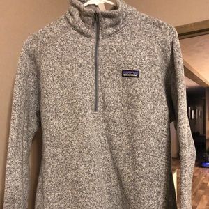 Patagonia like new 1/4 zip.